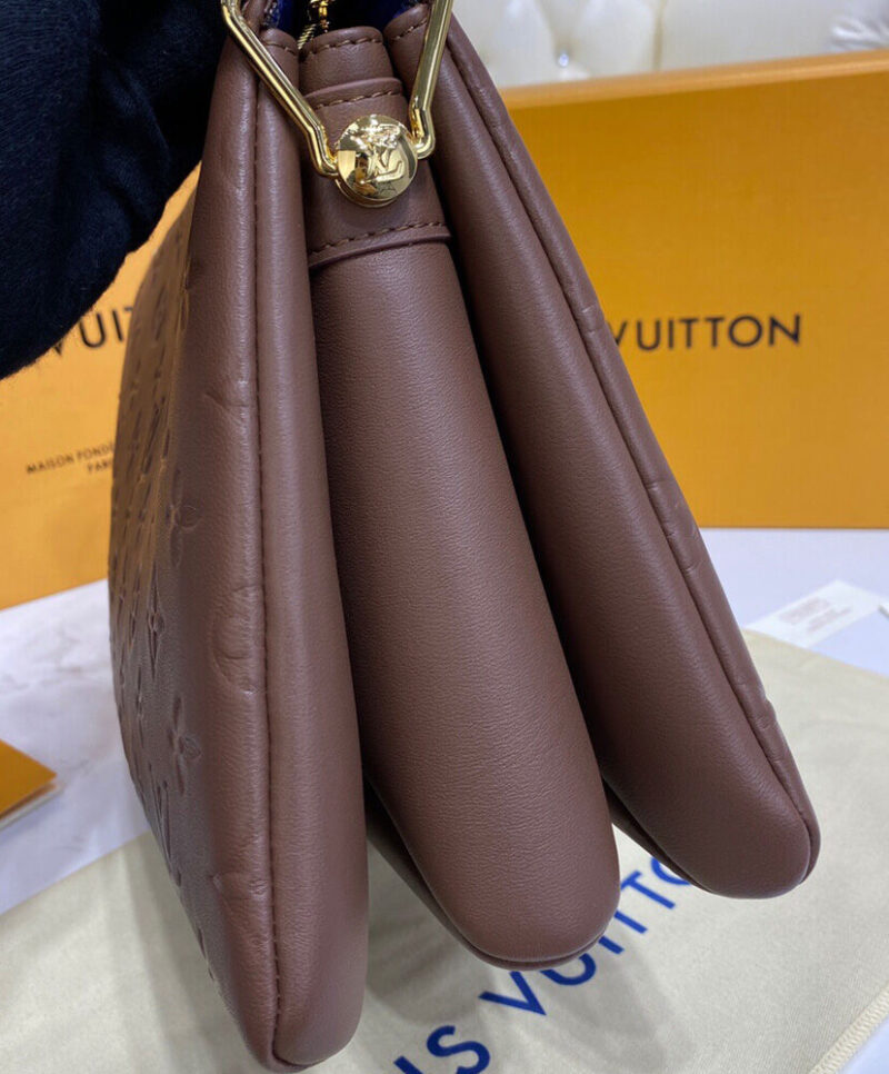 Louis Vuitton Coussin MM M59279